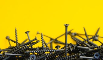 【日本製鉄やJFEホールディングスなどの鉄鋼銘柄が好決算なのに暴落？！買い時なのか検証】